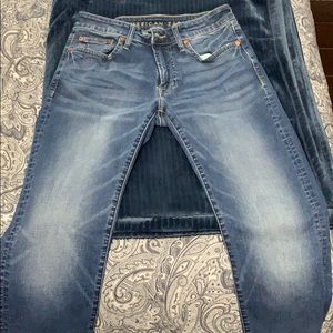 AE jeans size 30x32  Slim Straight